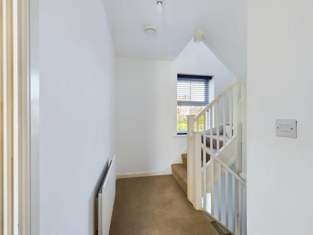 247 Serviced Accommodation In Stafford- 3Br Townhouse Exterior foto
